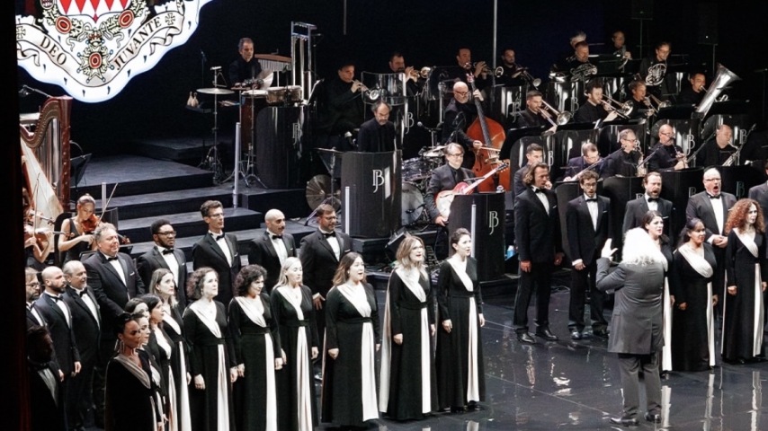 Monaco’s Princely Family Attends Gala Performance on National Day