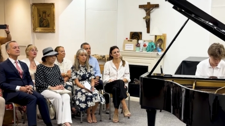 Philanthropic Harmony: Foreign Residents Club Donates Piano to Académie Rainier III