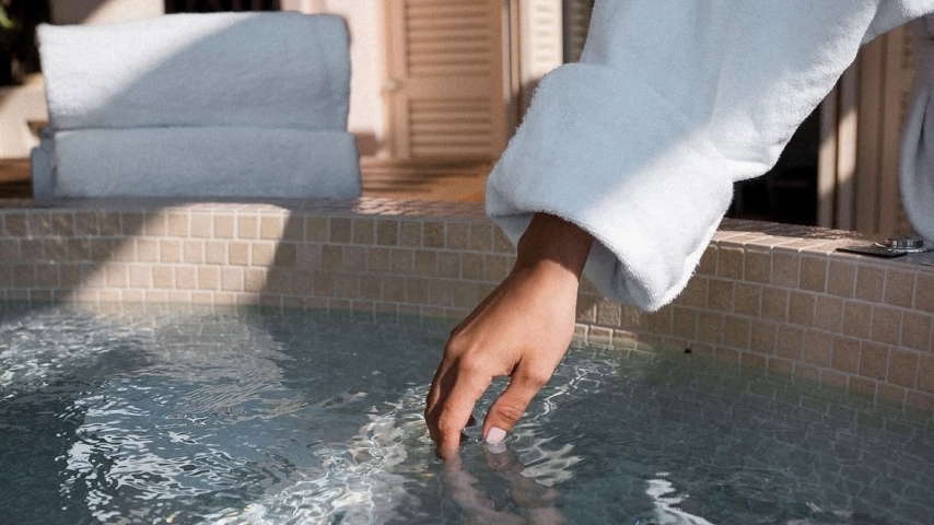 Overlooking Port Hercule, Hôtel Hermitage Links Historic Hospitality to Marine Wellness