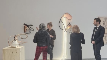 Material and Mortality: Mónika Üveges at the Ateliers du Quai Antoine Ier