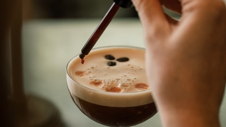 The Craft of the Gesture: Precision as the Ultimate Hospitality Standard