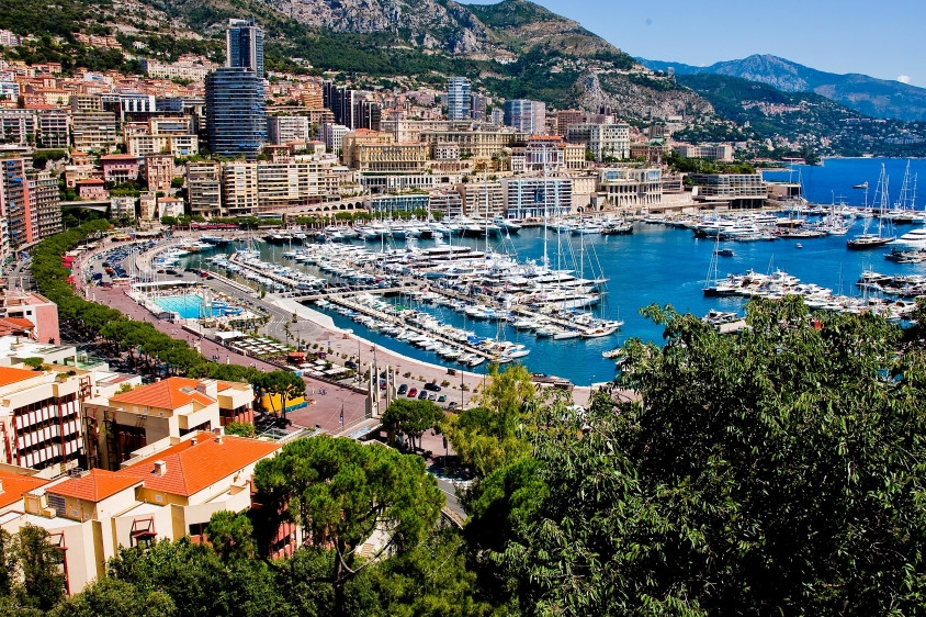 Confiscation Ruling: Monaco Addresses Aggravated Breach of Trust and Fraud Case Involving Illicit Arms Trafficking
